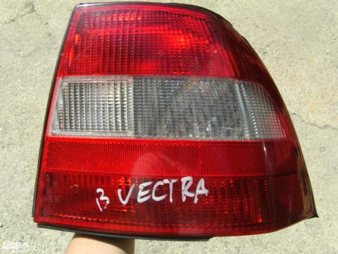 Opel Vectra B &#039;-99&#039; 5 ajtós és sedan jobb hátsó lámpa!