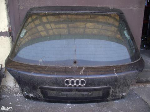 Audi A3 csomagtérajtó! Sötétkék színű!Az ajtó ára az...