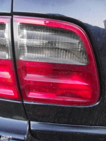 Mercedes W210 E-osztály kombi bal hátsó lámpa! Csomagtartón lévő!...