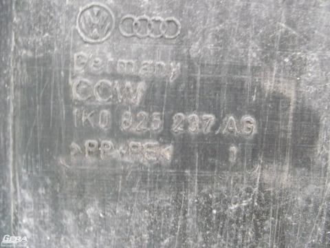 Volkswagen Touran &#039;2008&#039; környezetvédelmi tálca, motorvédő burkolat!