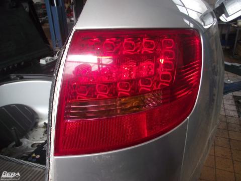 Audi A6 C6 4F &#039;2006&#039; kombi jobb hátsó lámpa!