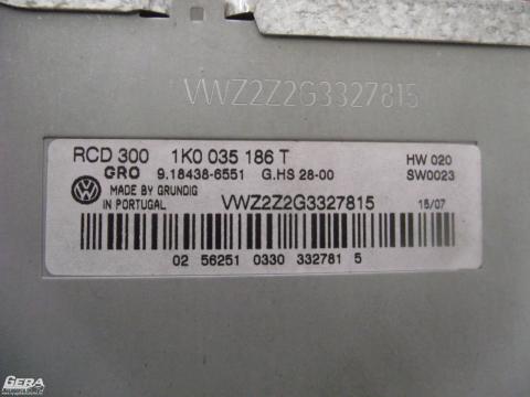 Volkswagen gyári CD-S rádió!Ki kell kódolni!!!!