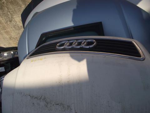 Audi A6 C5 motorháztető!