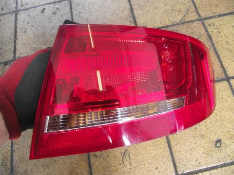 Audi A4 B8 8K sedan jobb hátsó lámpa!