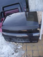 Audi A2 csomagtérajtó! Fekete színű!Az ajtó ára a csupasz lemezt és...