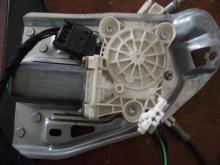 Mercedes W203 jobb első elektromos ablakemelő motor!