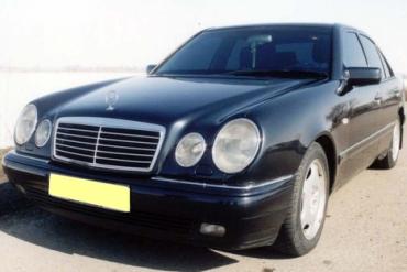 Mercedes W210 
