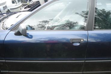 Audi 80 B4 kék bal első ajtó! Kis rozsdafolt van rajta!  Az ár a...