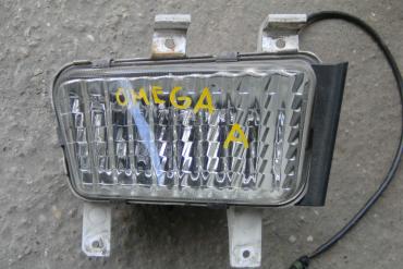 Opel Omega A jobb oldali ködlámpa!