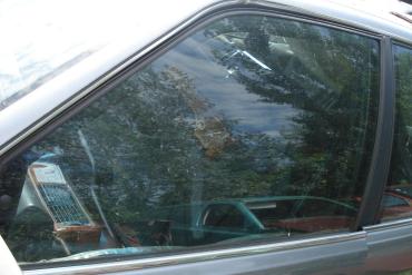 Audi 100 bal első zöld ablaküveg!