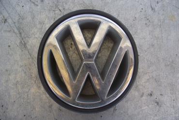 Volkswagen Passat B4 hűtőrácsban lévő embléma!