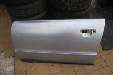 Audi A4 bal első ajtó! Ezüst színű!Az ár a csupasz lemezt tartalmazza!