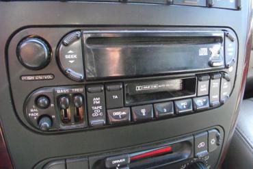 Chrysler Voyager '01' CD-s rádiós magnó! KÓDDAL!