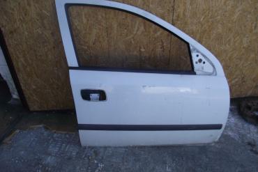 Opel Astra G jobb első ajtó! Fehér színű! &#039;-00&#039; Az ajtó ára a...
