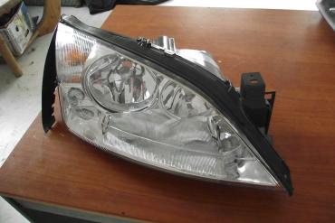 Ford Mondeo III 3 első lámpa (fényszóró)! Jobb oldali! Új...