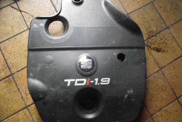 Seat Leon 1.9 TDi motorburkolat!